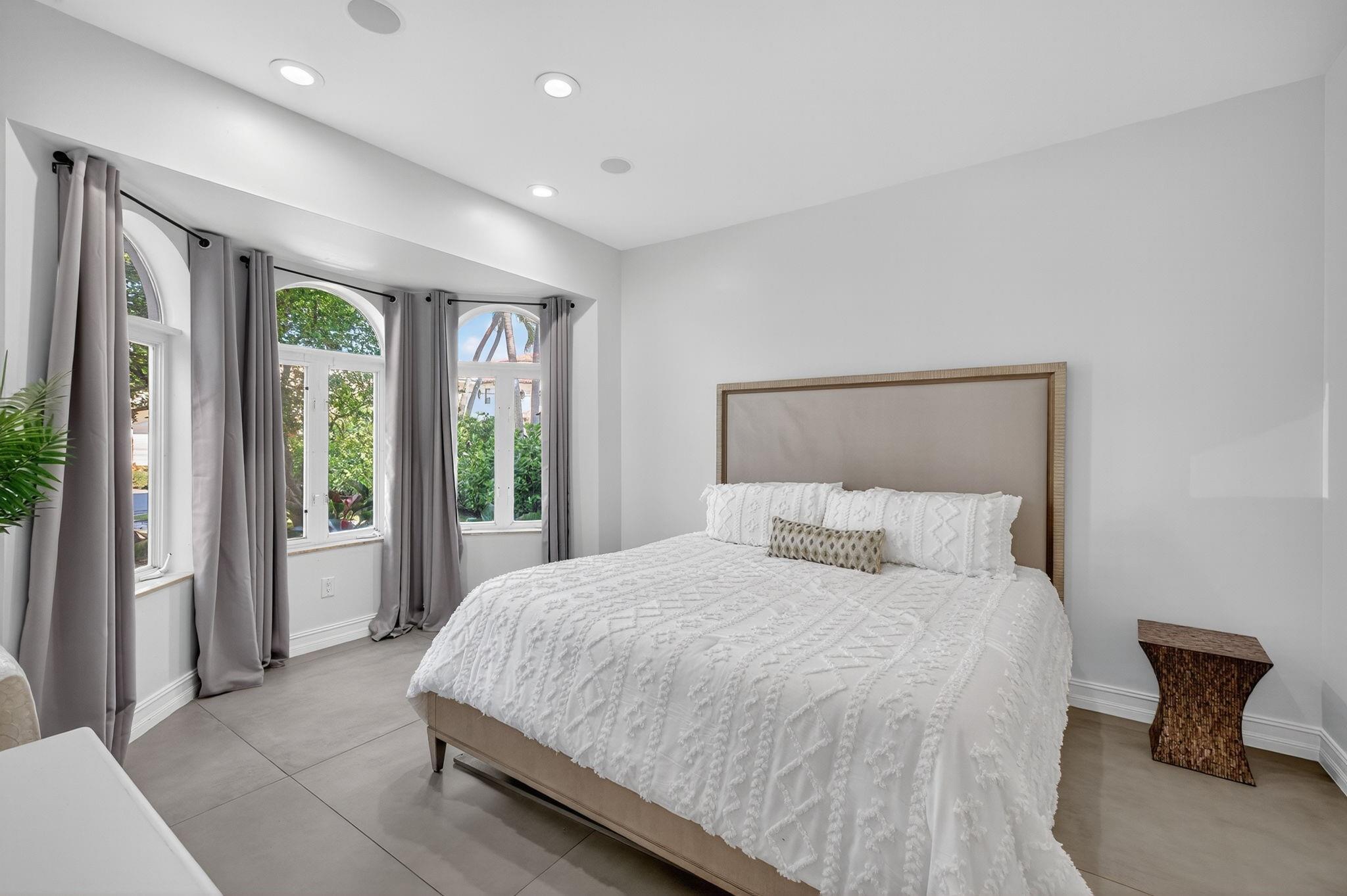 Seven Isles - Residential