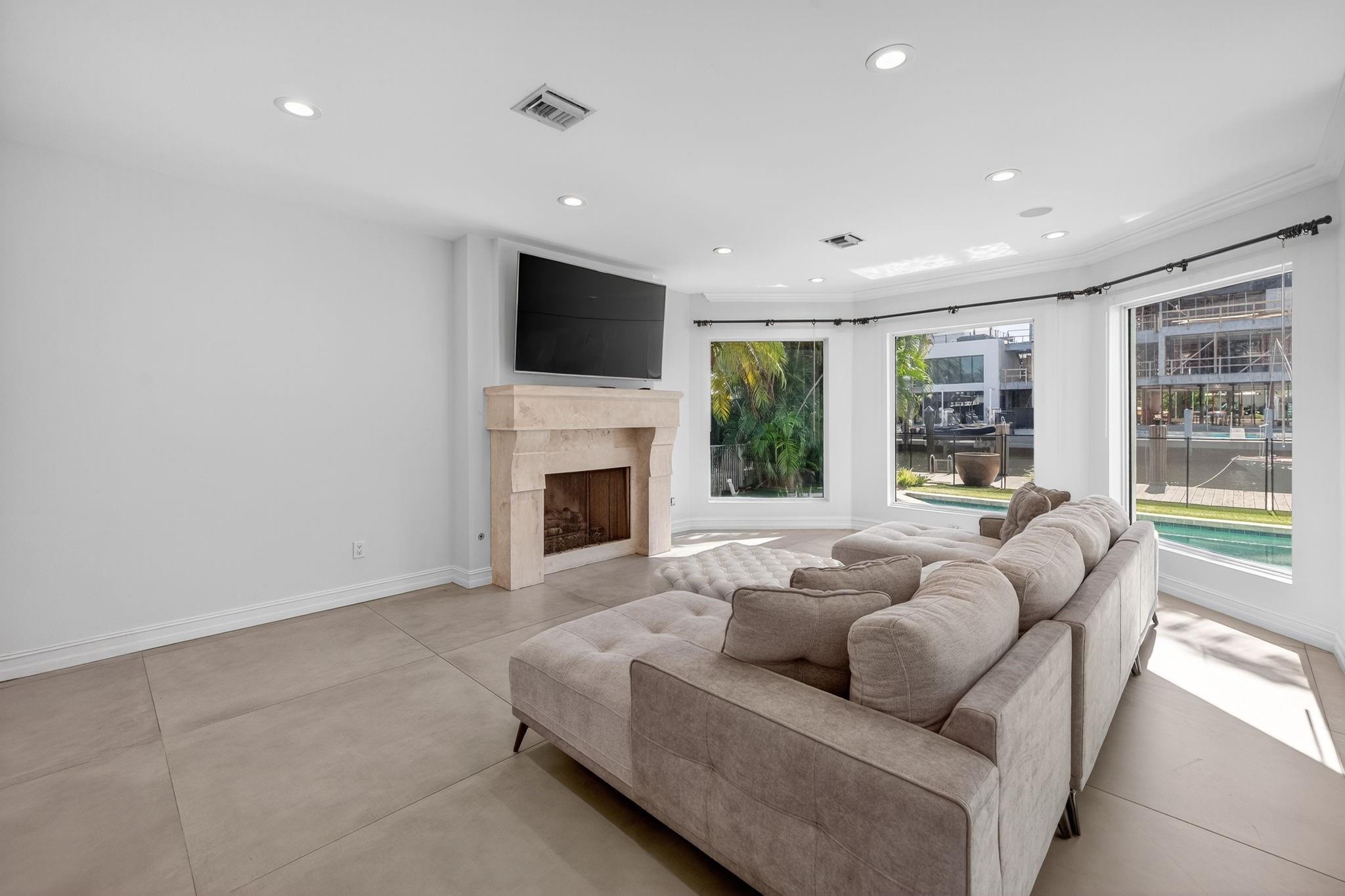 Seven Isles - Residential