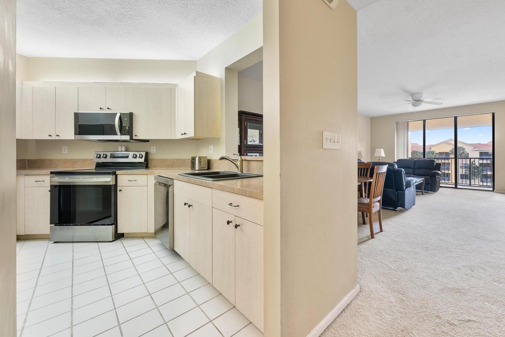 100 Uno Lago Drive 404