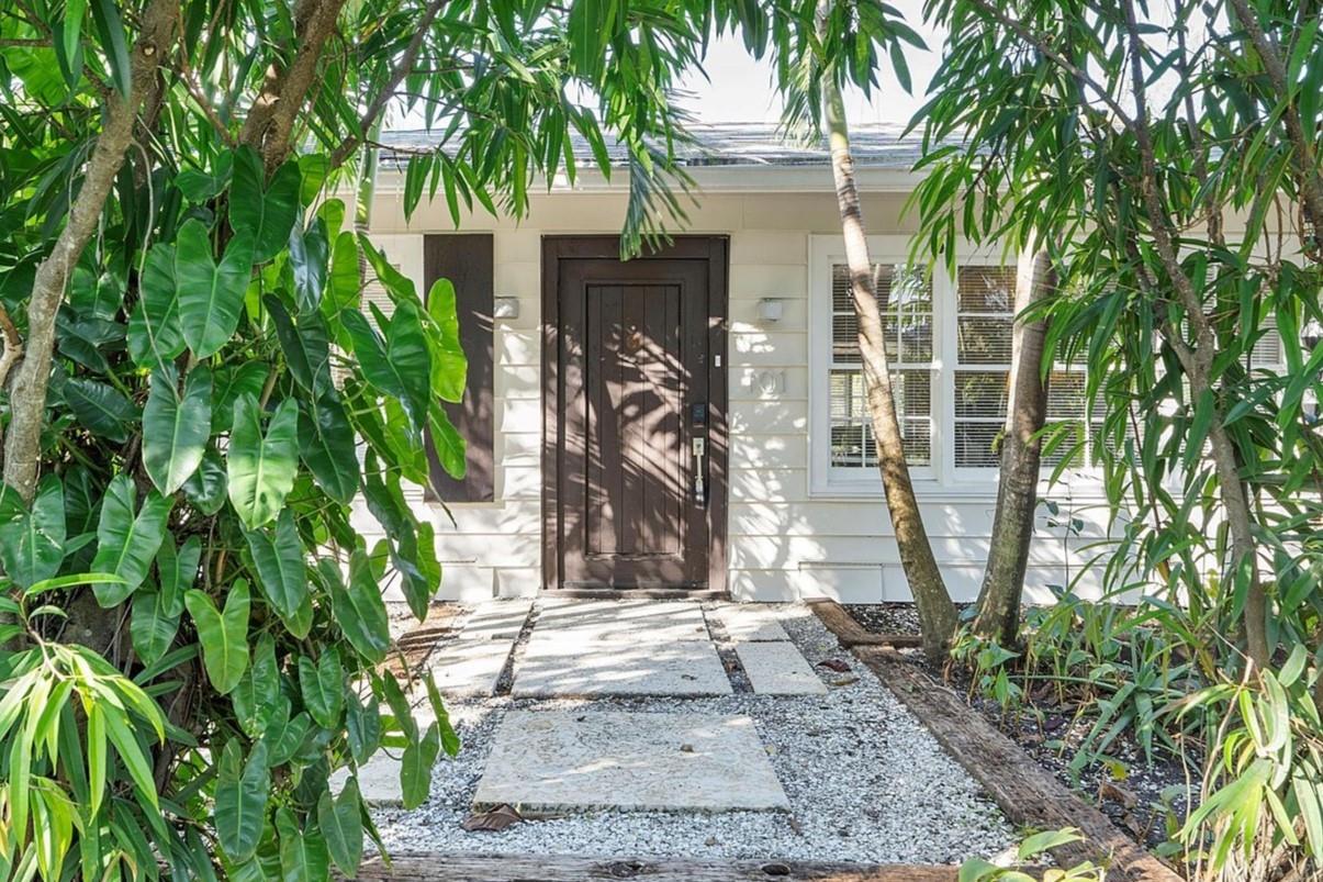 101 NW 15th St