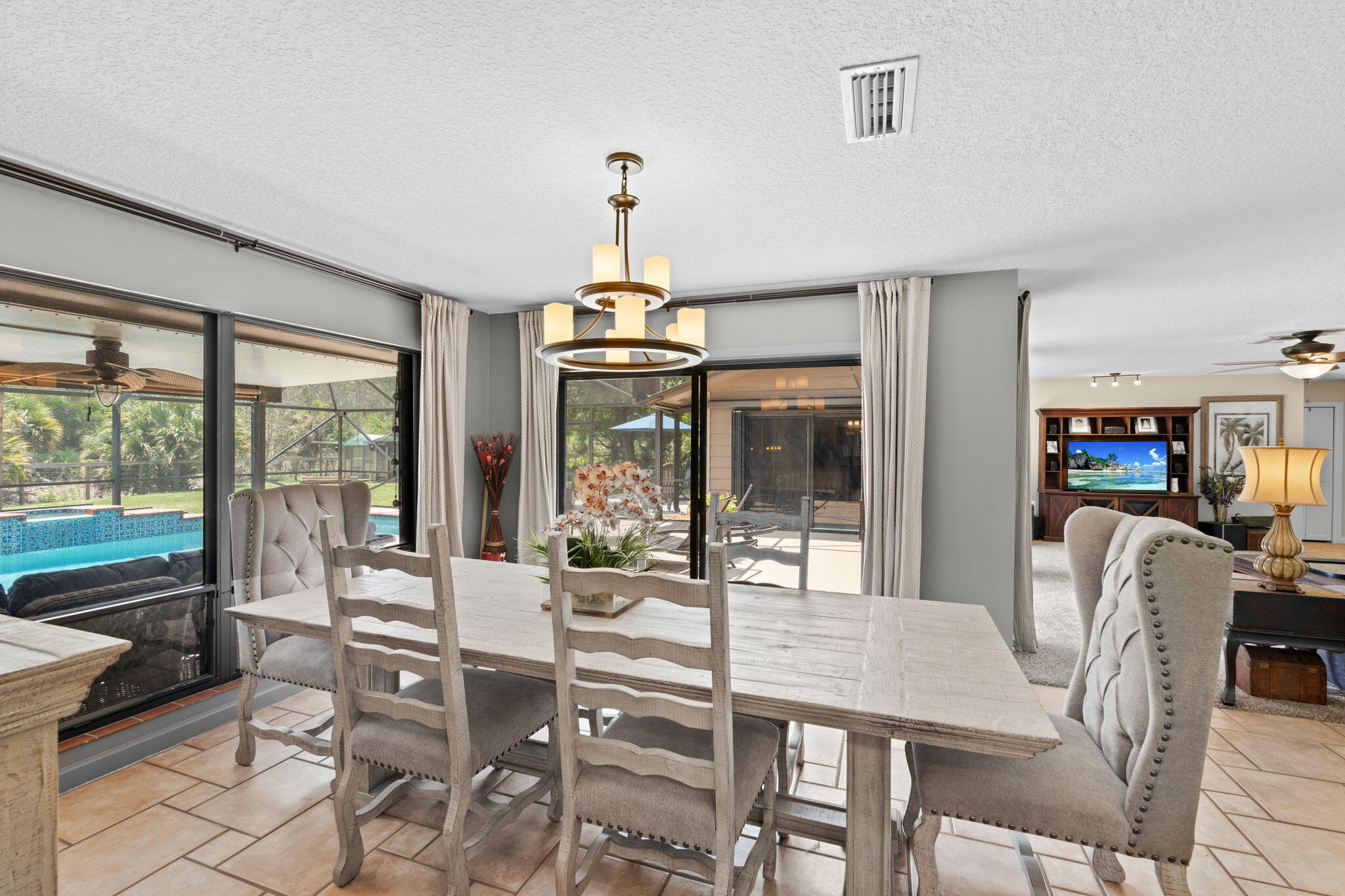 FOXWOOD - Residential