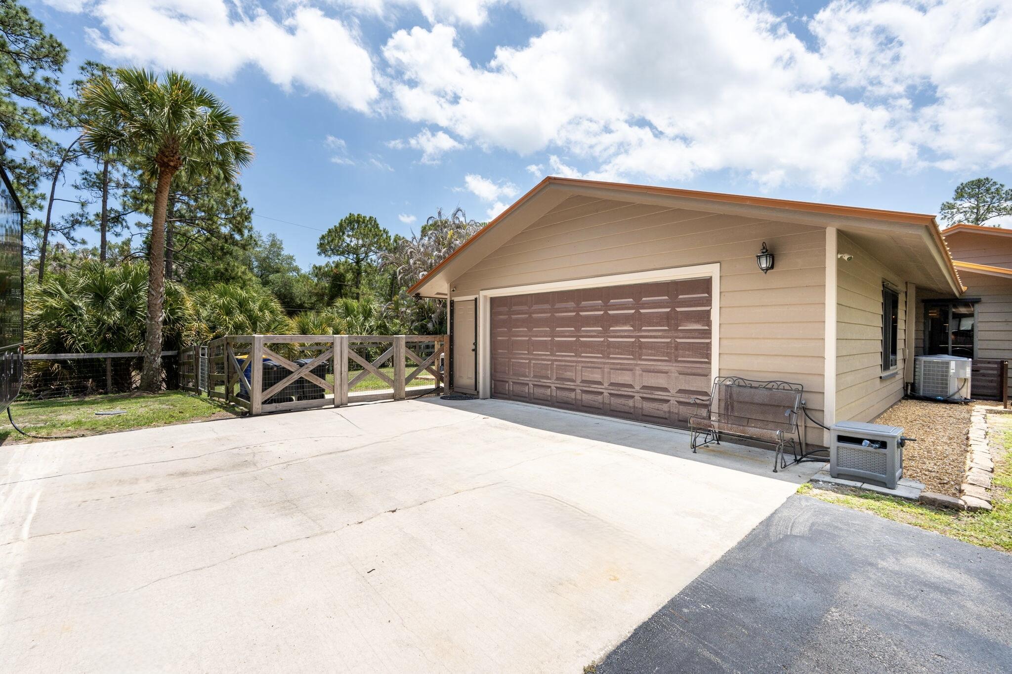 FOXWOOD - Residential