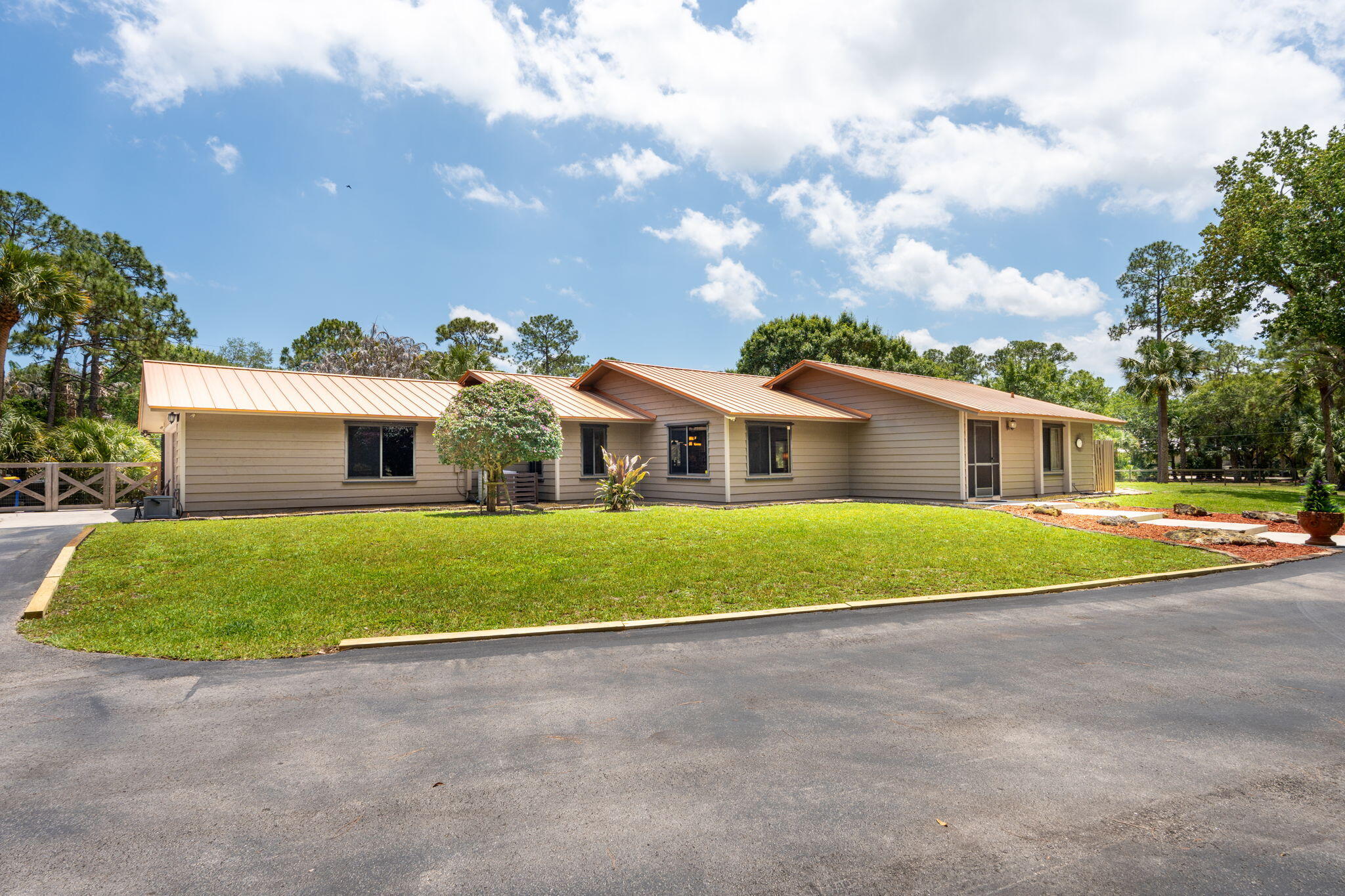 FOXWOOD - Residential