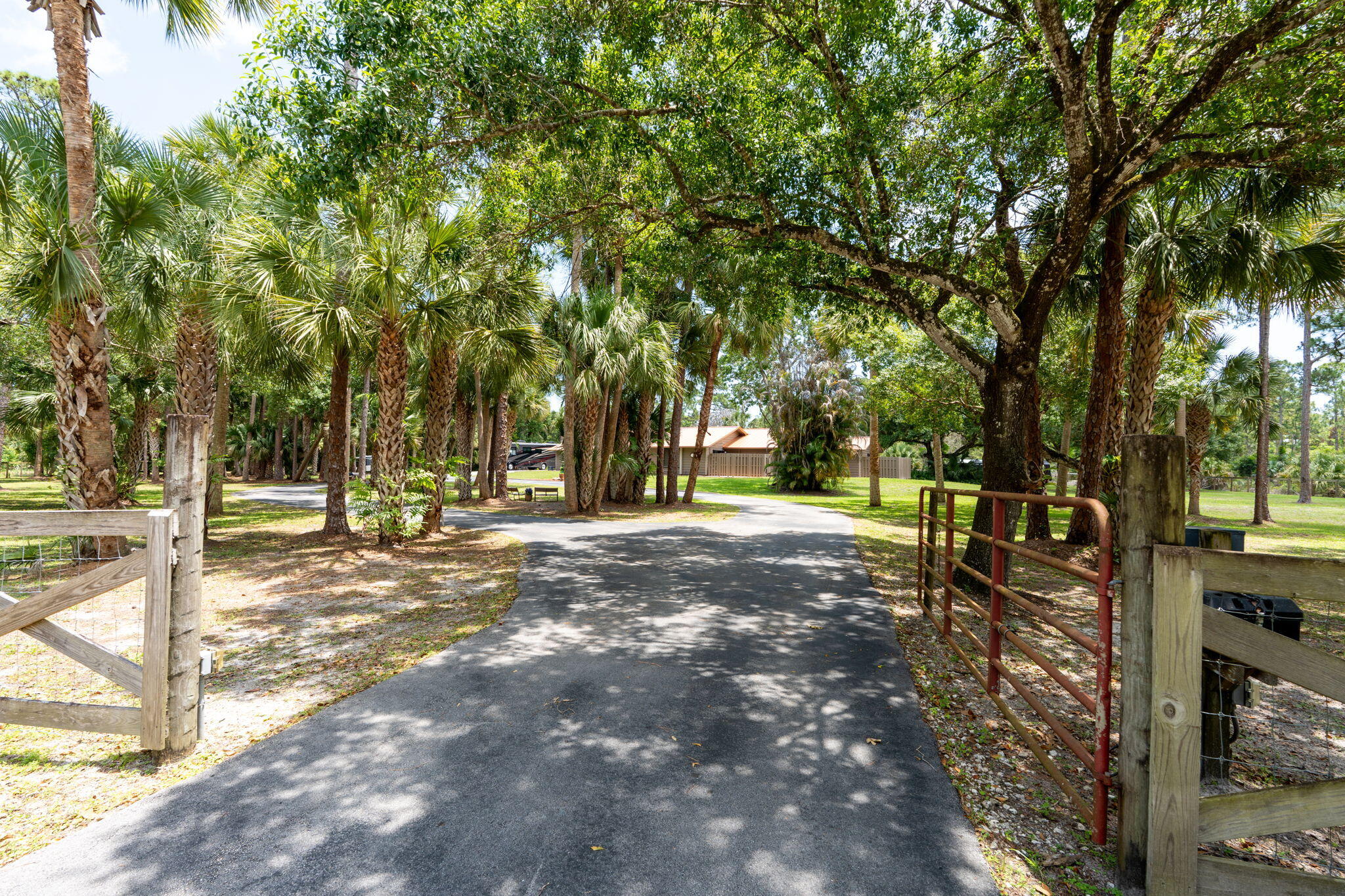 FOXWOOD - Residential