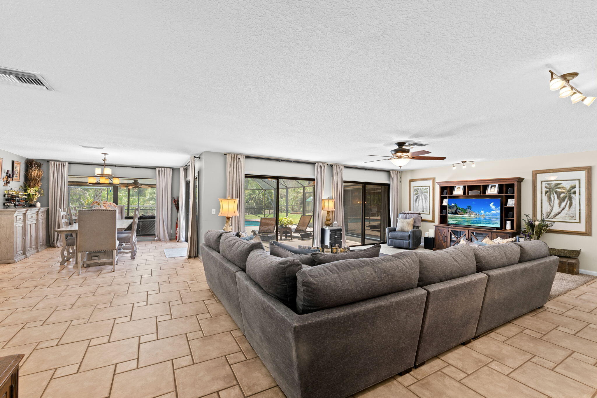 FOXWOOD - Residential