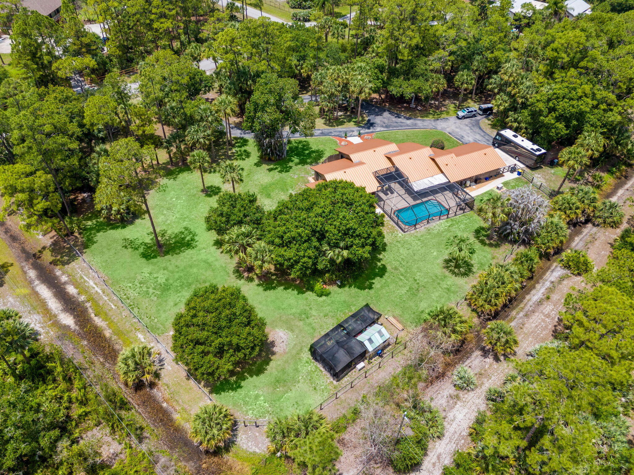 FOXWOOD - Residential