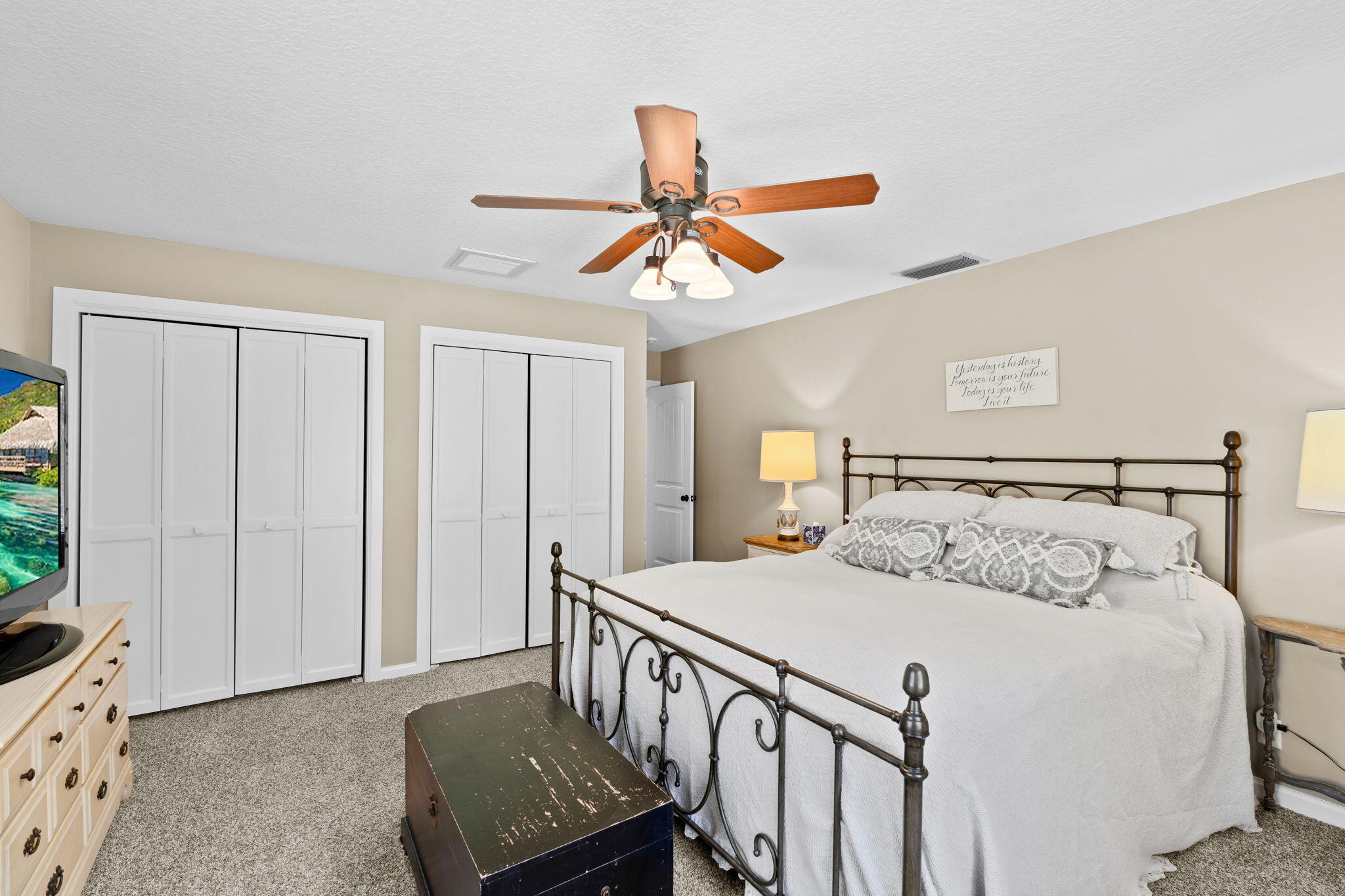 FOXWOOD - Residential