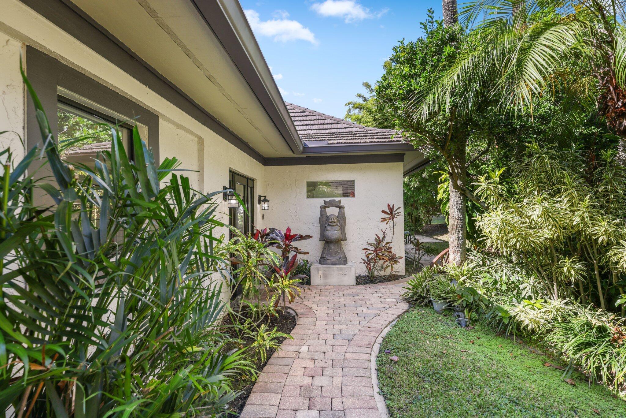 POLO ISLAND CONDO - Residential Lease