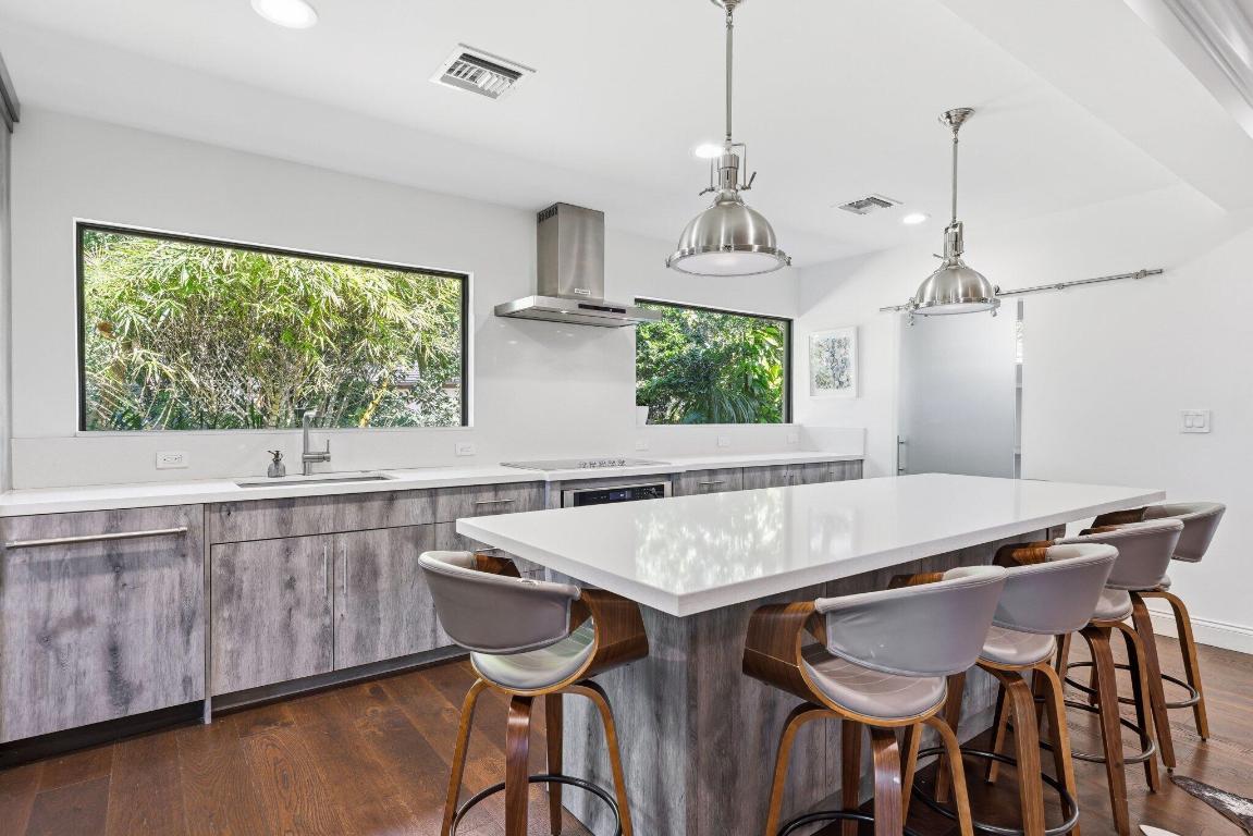 POLO ISLAND CONDO - Residential Lease