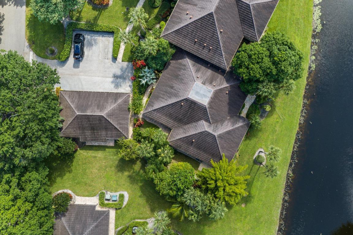 POLO ISLAND CONDO - Residential Lease