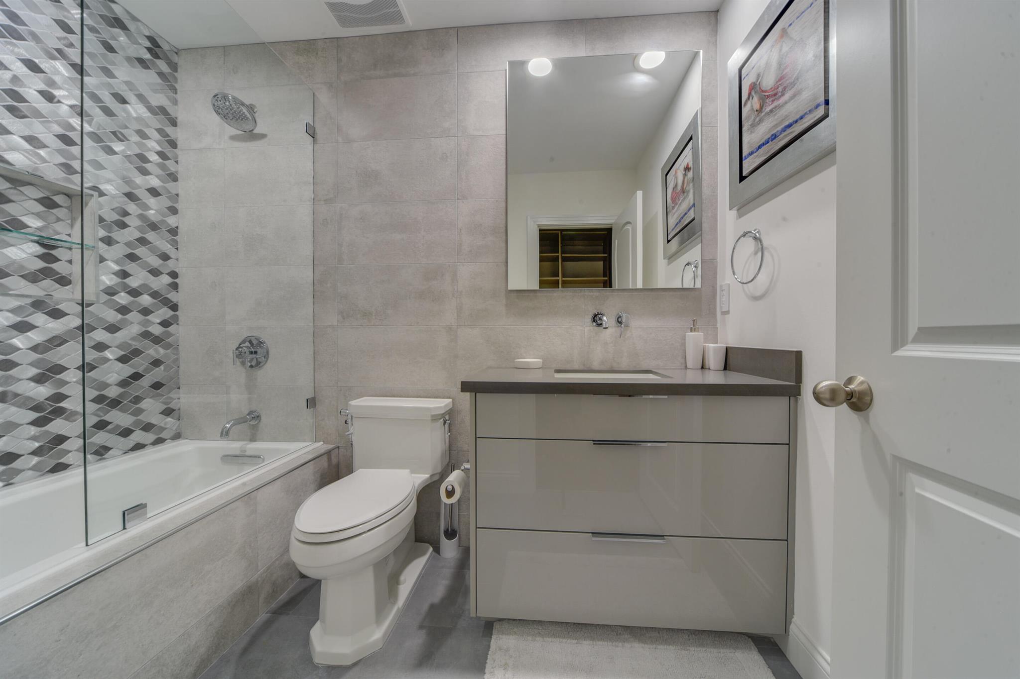 POLO ISLAND CONDO - Residential Lease