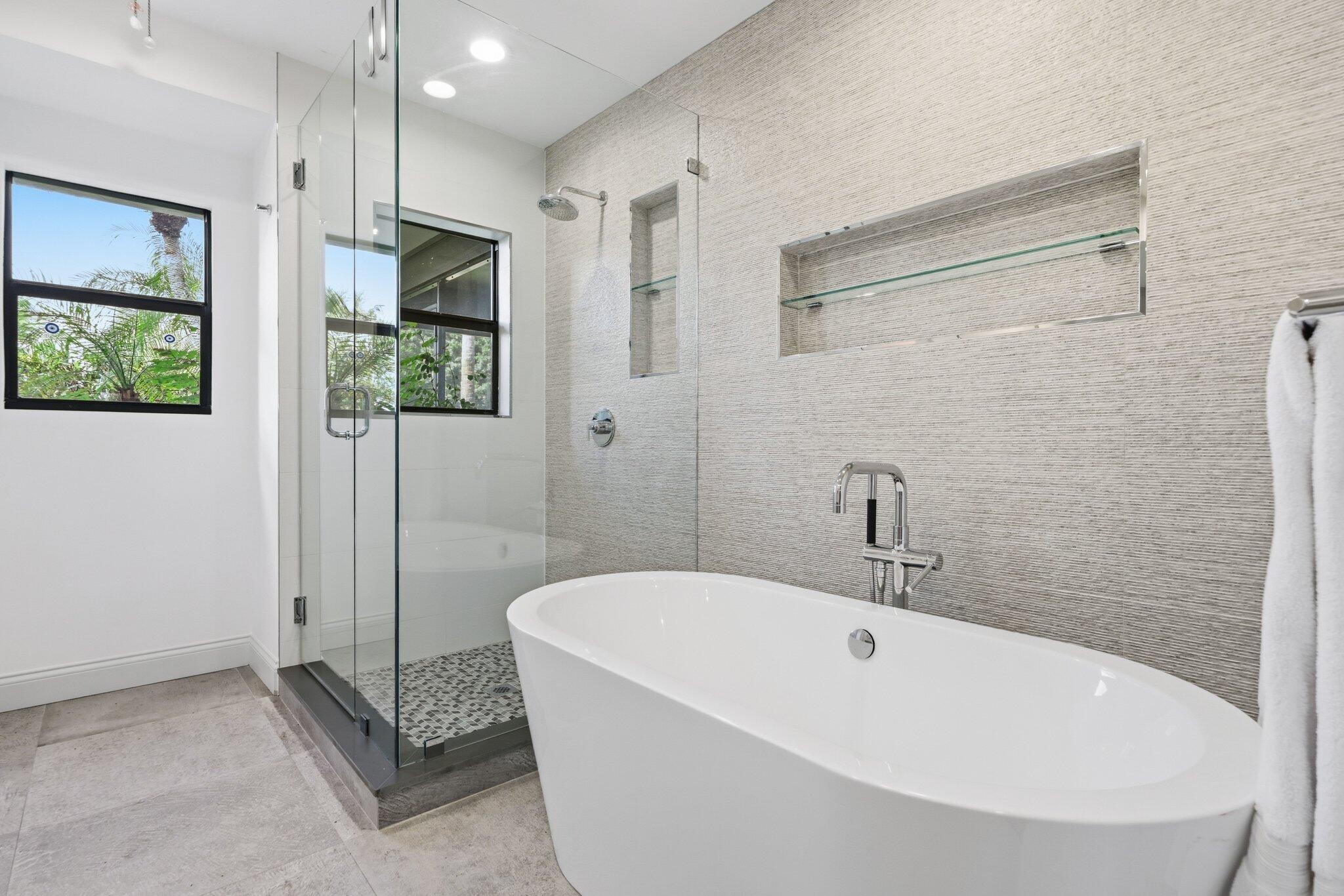 POLO ISLAND CONDO - Residential Lease