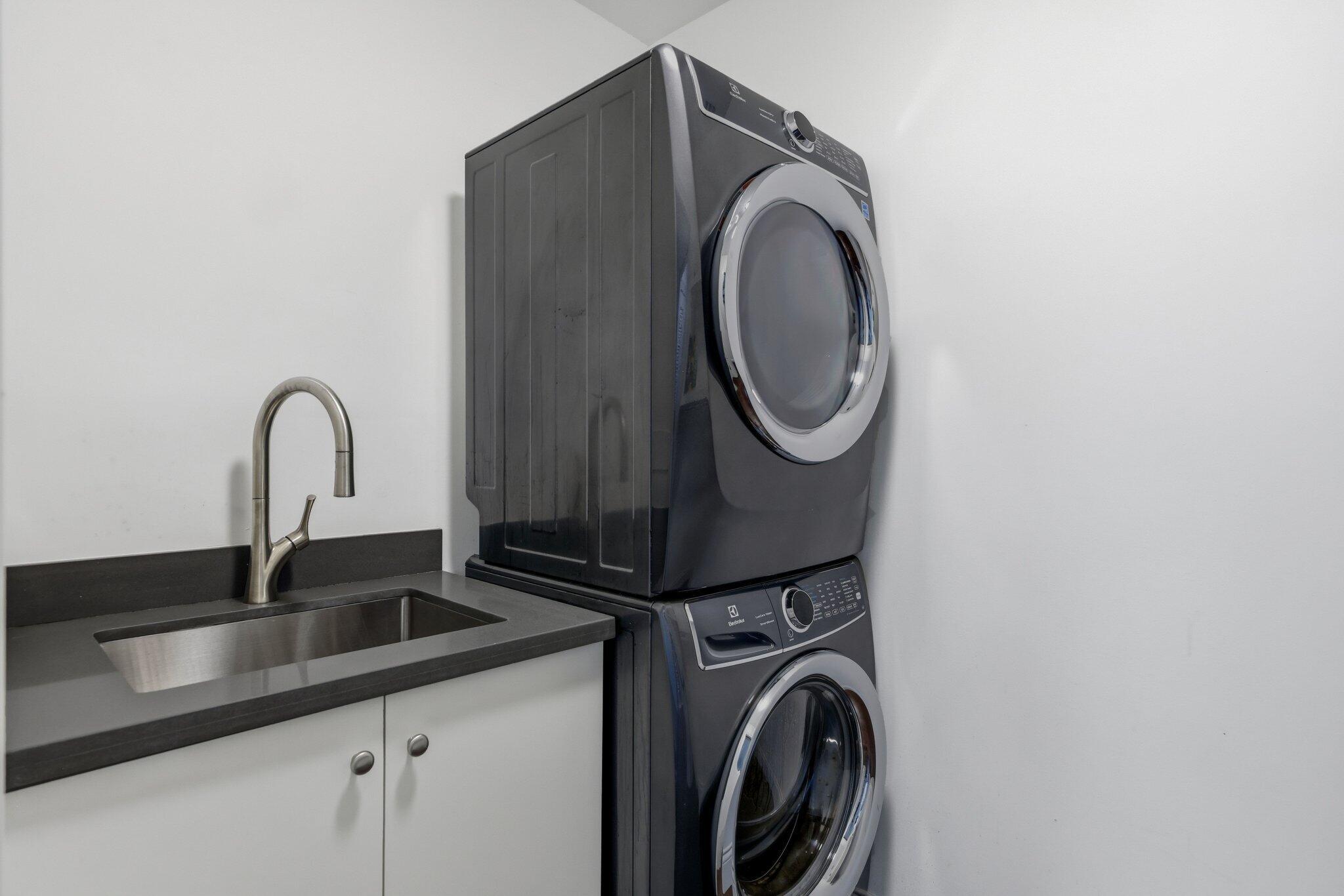 POLO ISLAND CONDO - Residential Lease