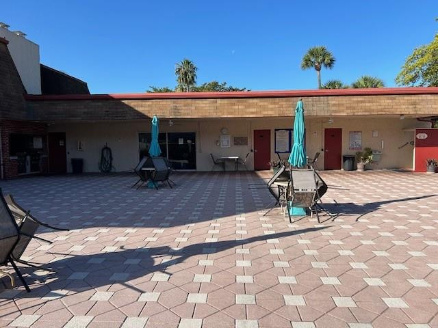 ORIOLE GOLF & TENNIS CLUB - Residential