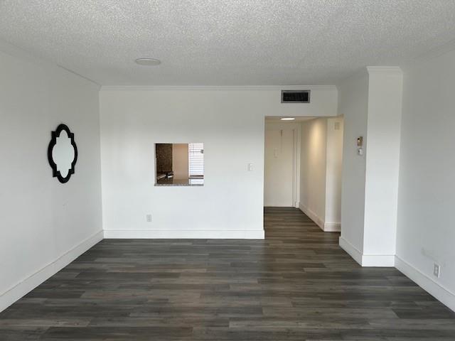 ORIOLE GOLF & TENNIS CLUB - Residential