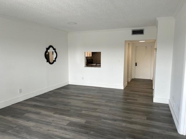 ORIOLE GOLF & TENNIS CLUB - Residential