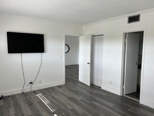 ORIOLE GOLF & TENNIS CLUB - Residential