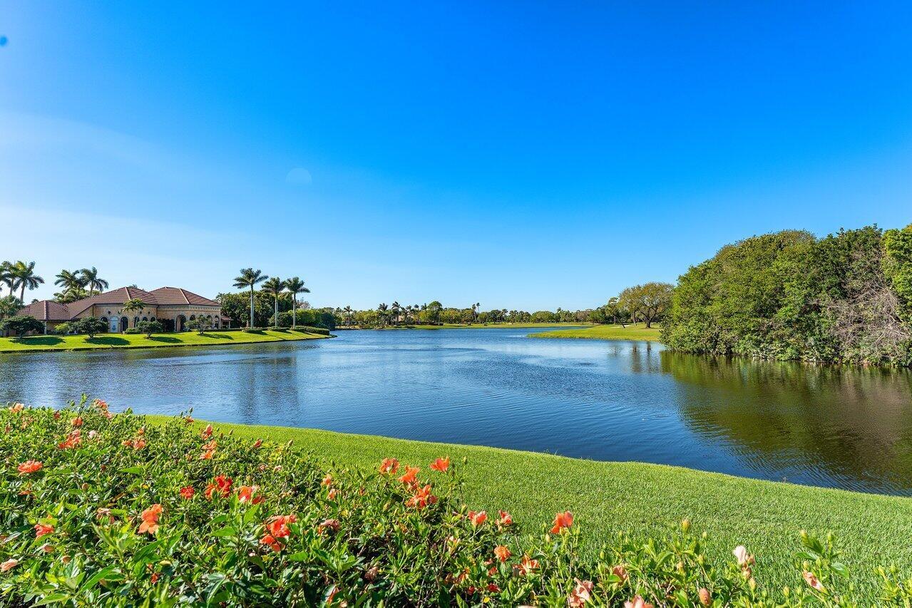 3181 Miro Drive N, Palm Beach Gardens, FL, 33410/$14,500,000 4 3181 Miro Drive N