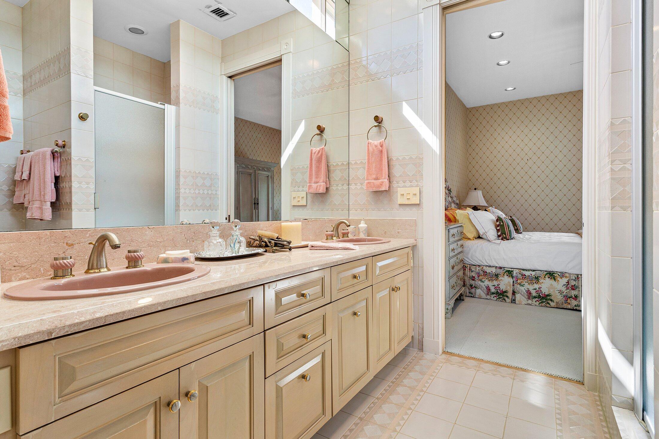 FRENCHMANS CREEK - Residential