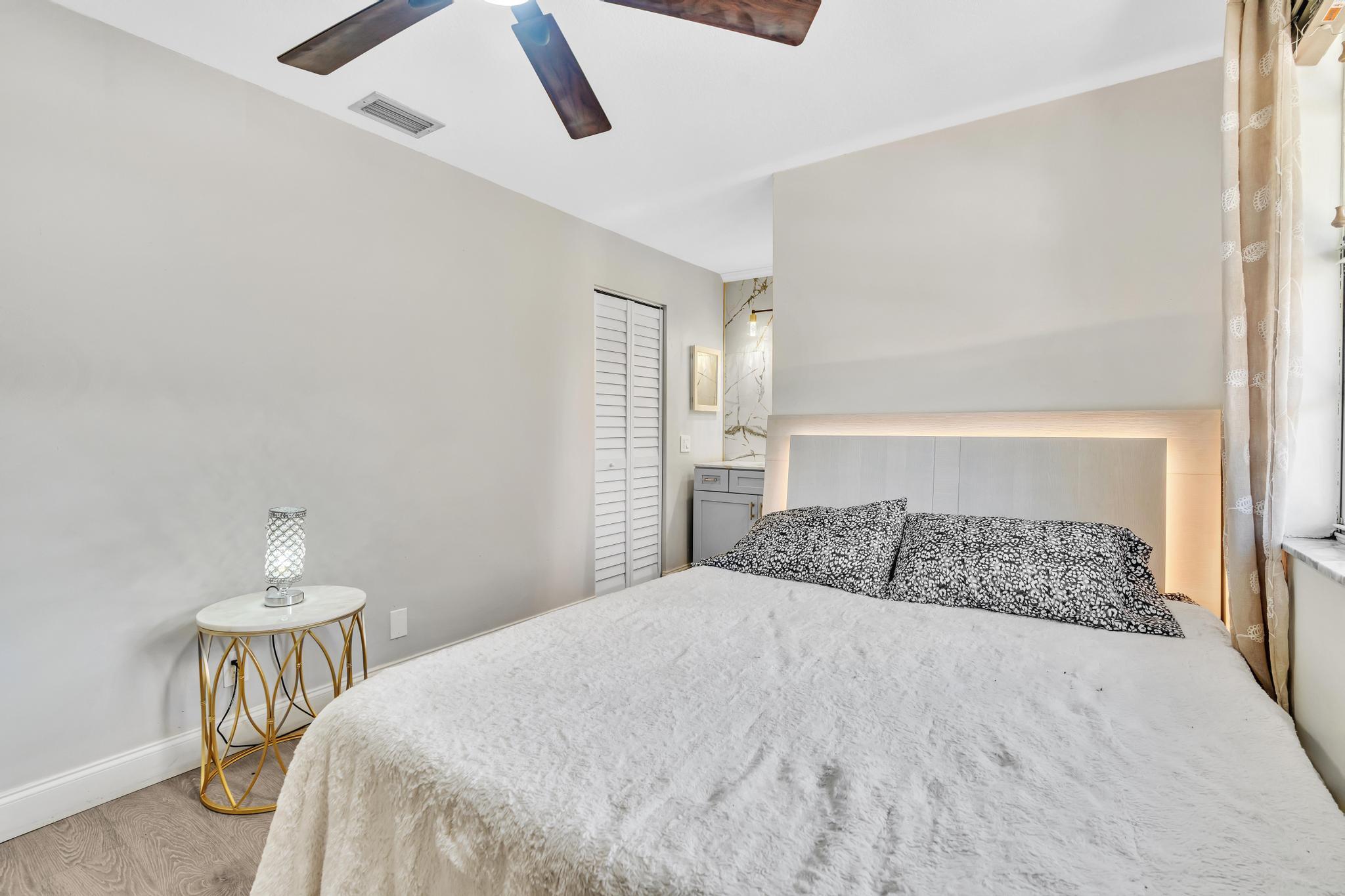 PLUM AT BOCA POINTE CONDOS ONE THRU 15 FILED IN OR - Residential