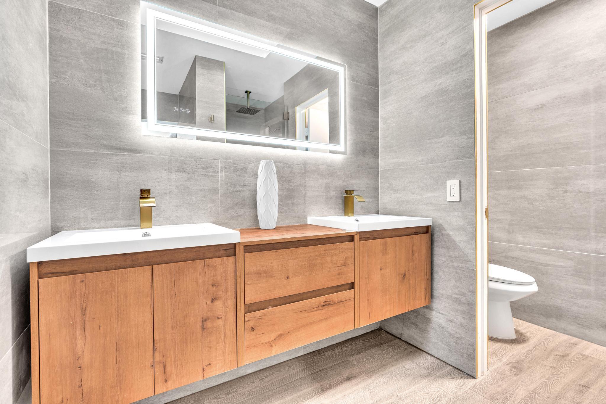 PLUM AT BOCA POINTE CONDOS ONE THRU 15 FILED IN OR - Residential