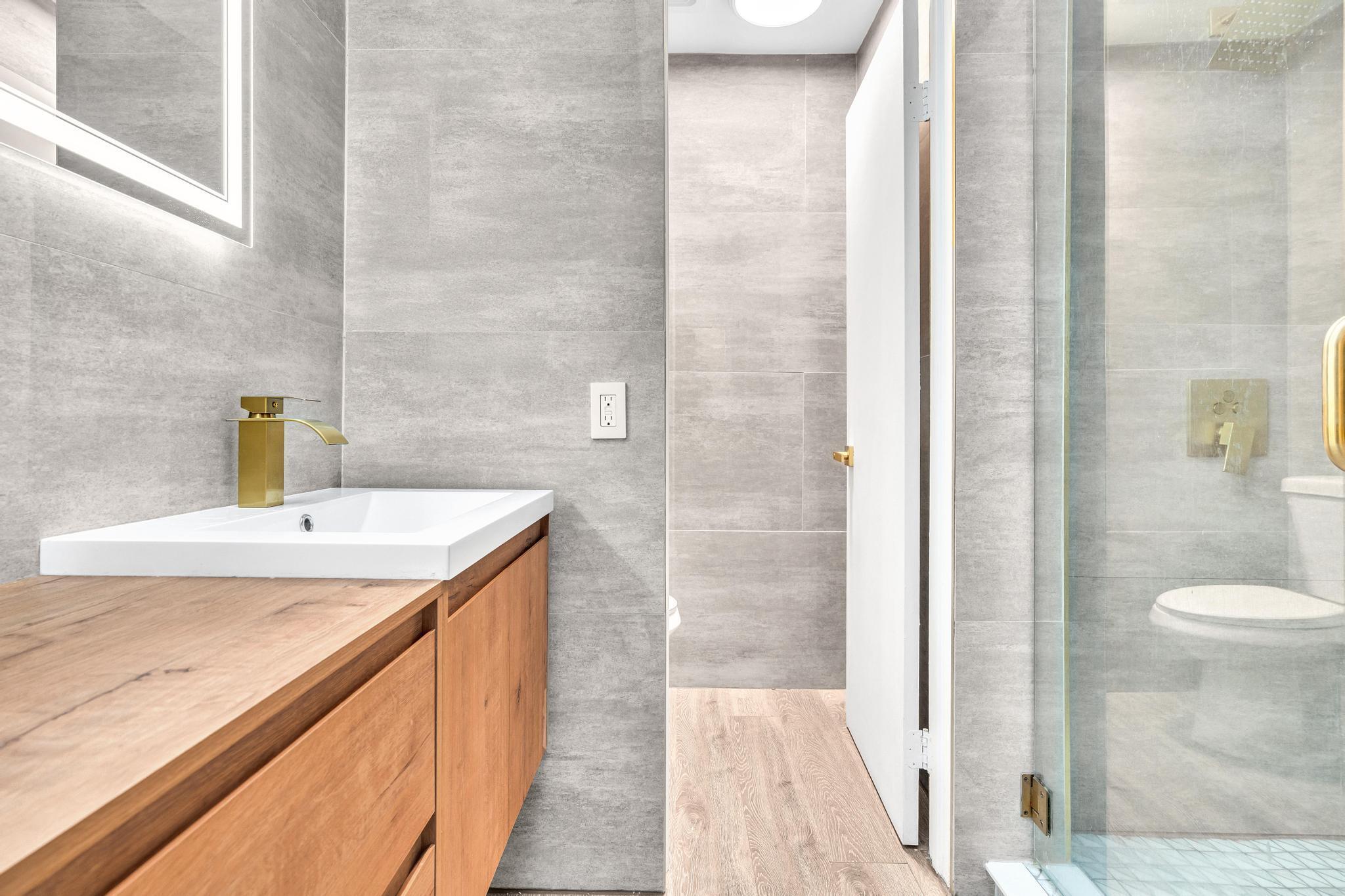 PLUM AT BOCA POINTE CONDOS ONE THRU 15 FILED IN OR - Residential