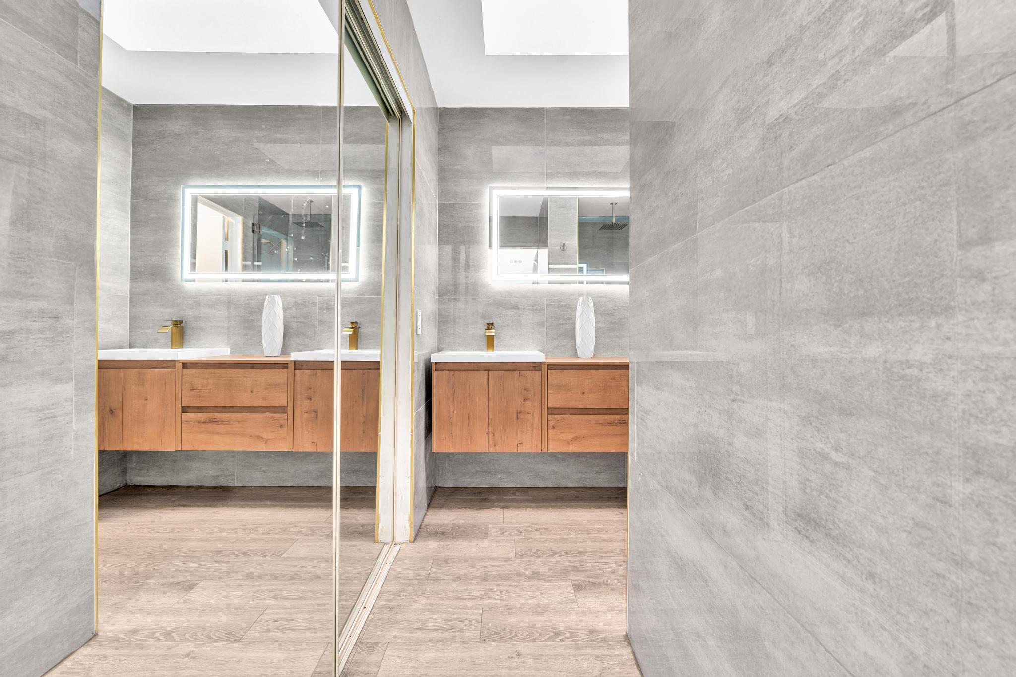 PLUM AT BOCA POINTE CONDOS ONE THRU 15 FILED IN OR - Residential