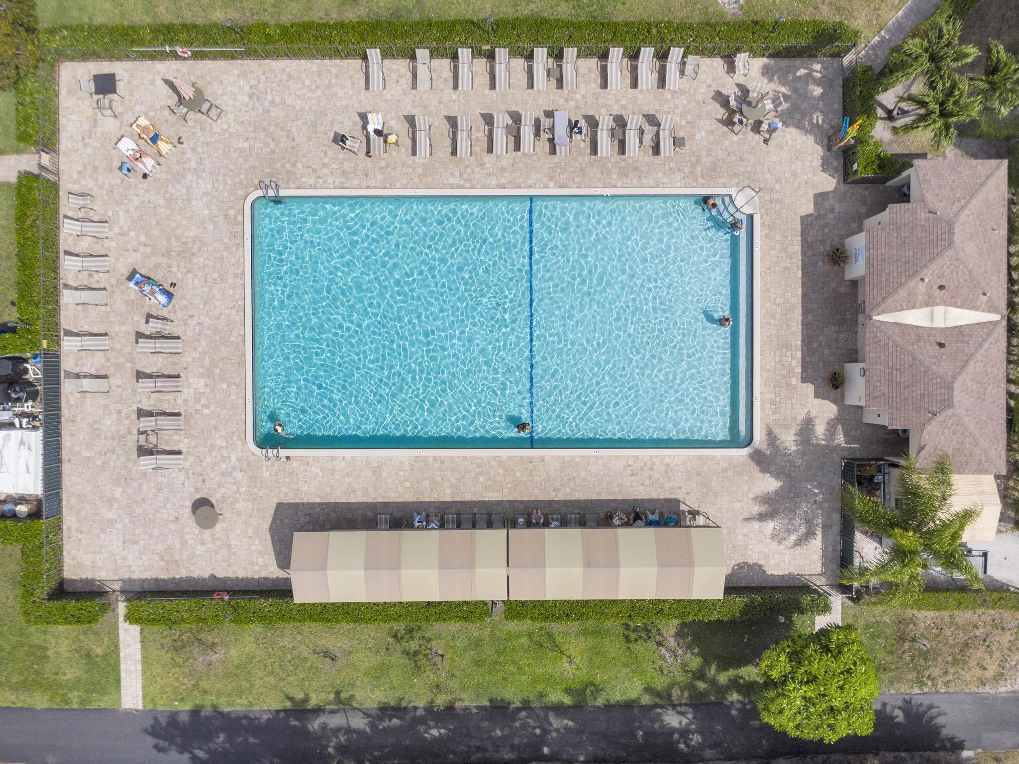 HUNTINGTON LAKES SEC THREE CONDOS - Residential Lease