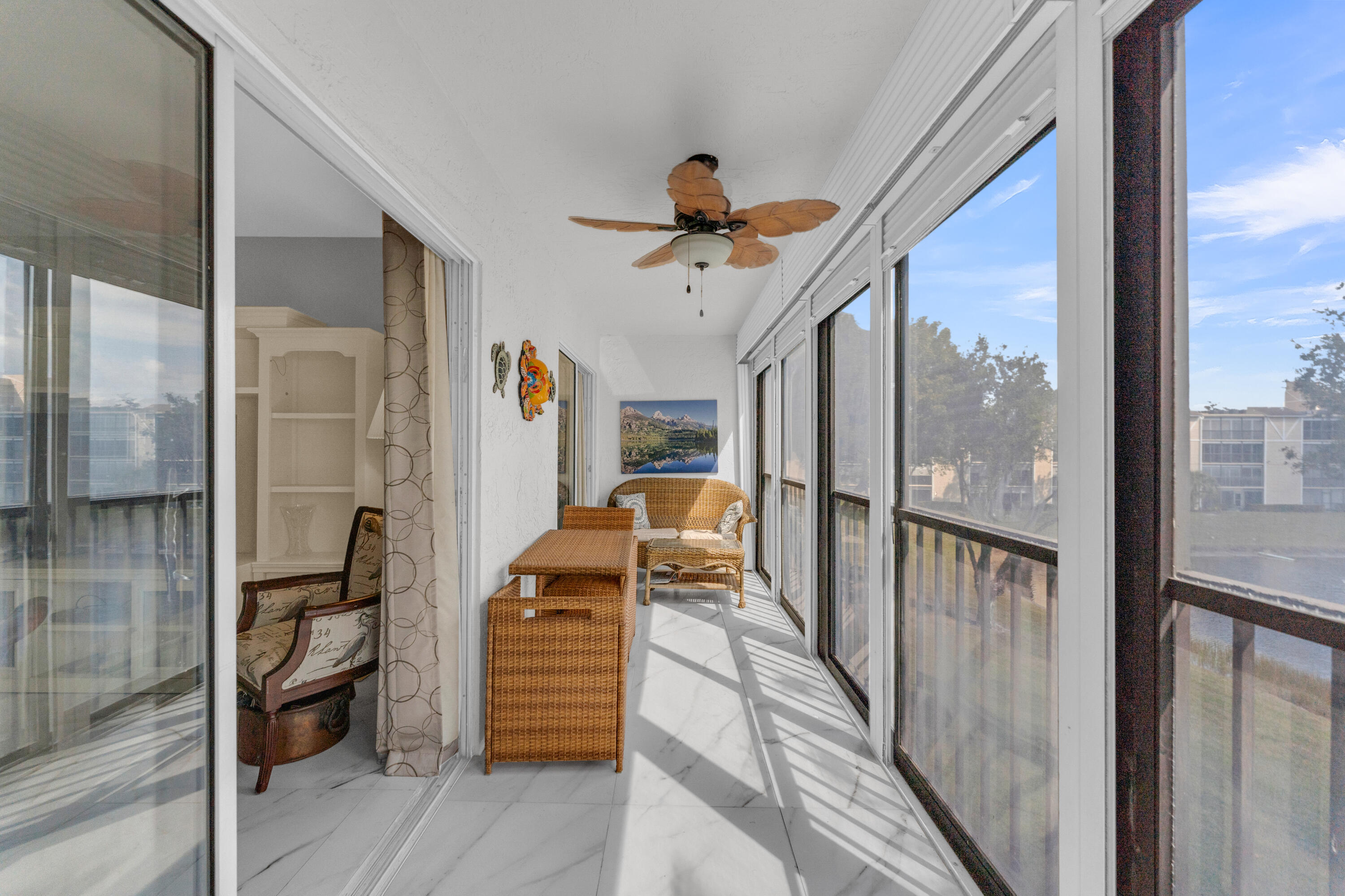 HUNTINGTON LAKES SEC THREE CONDOS - Residential Lease