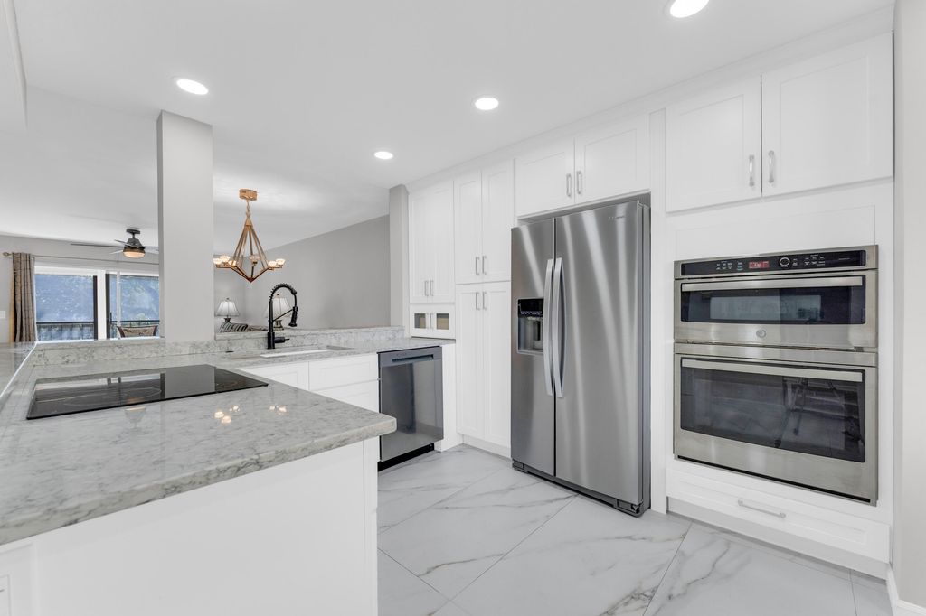 Photo of 7192 Huntington Lane #307, Delray Beach, FL 33446 (MLS # B26001924)