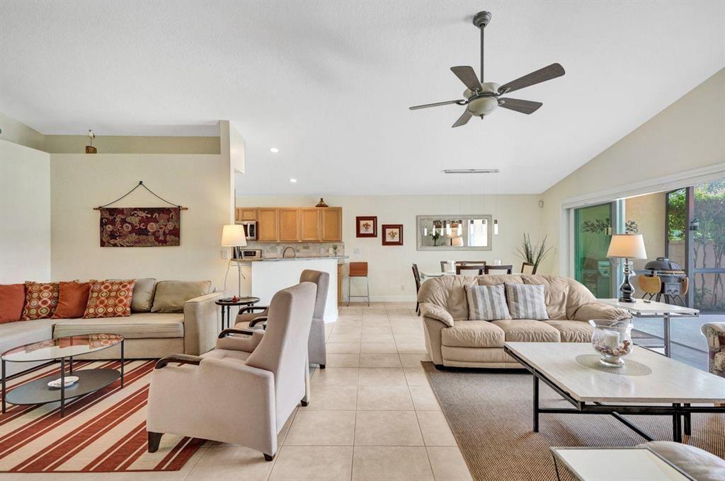 TUSCANY BAY - Residential