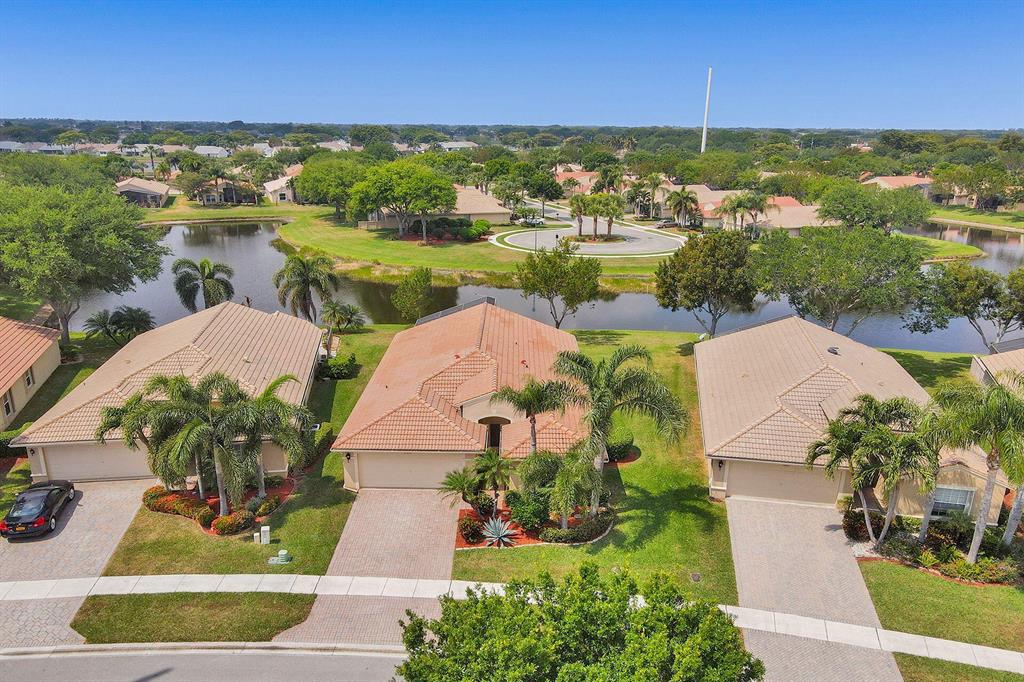 TUSCANY BAY - Residential