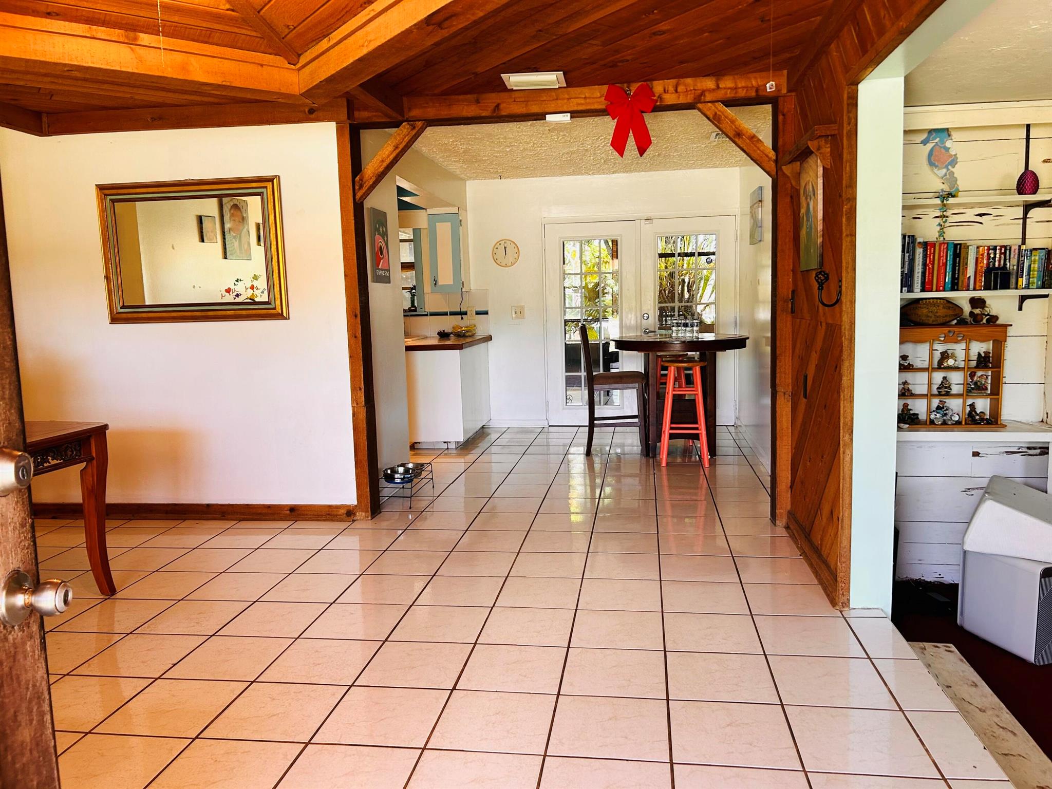 5140 Pine Grove Drive