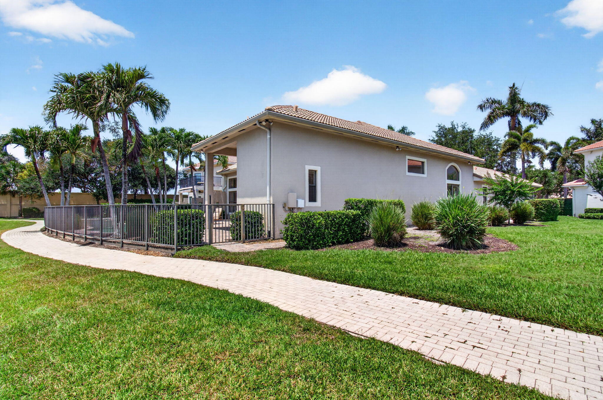 CASA BELLA - Residential