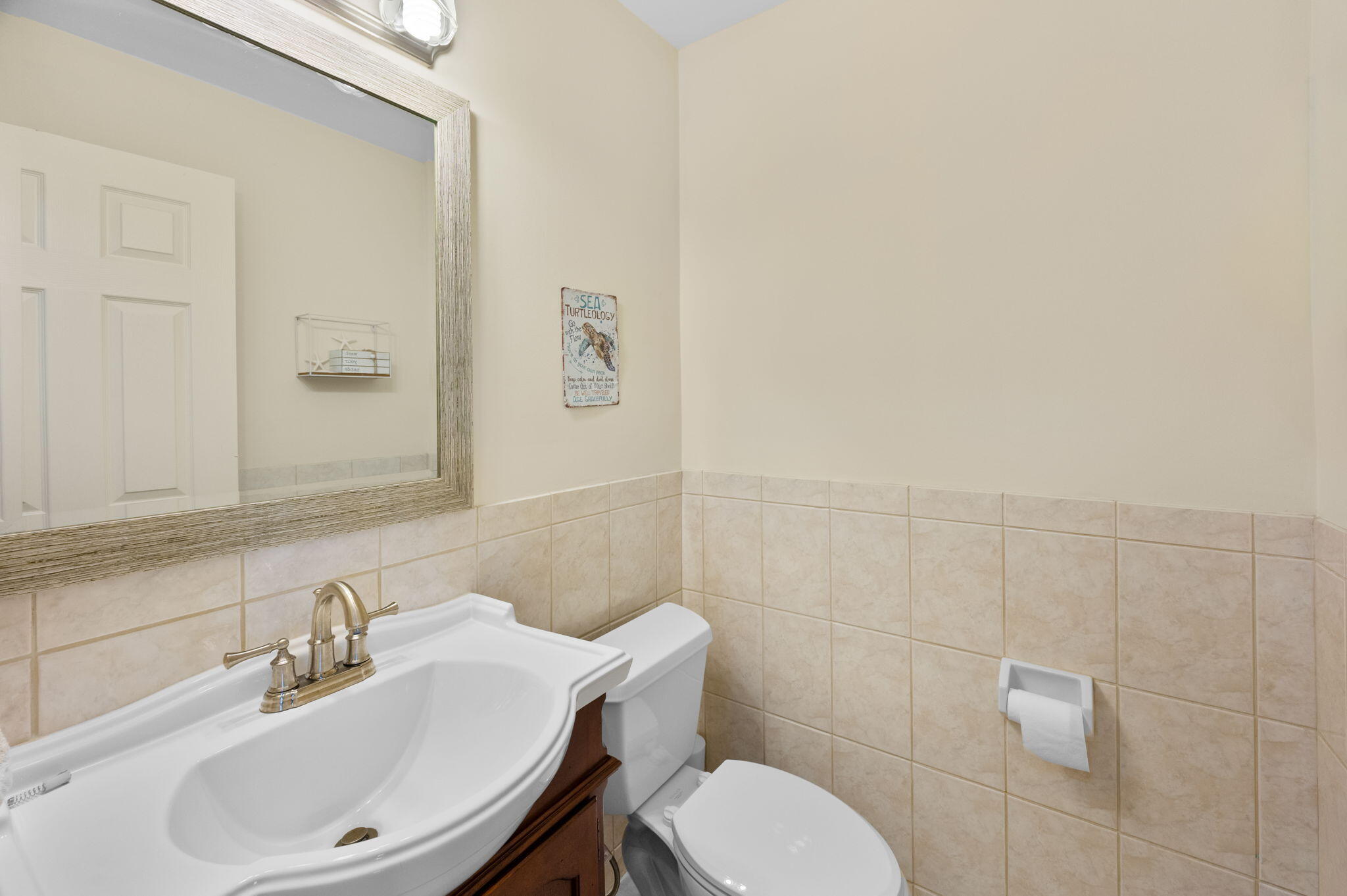 ISLAND HOUSE CONDOMINIUM PHASE I - Residential