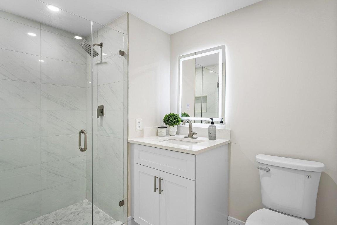 SOUTHPORT AT HUNTERS RUN CONDO - Residential