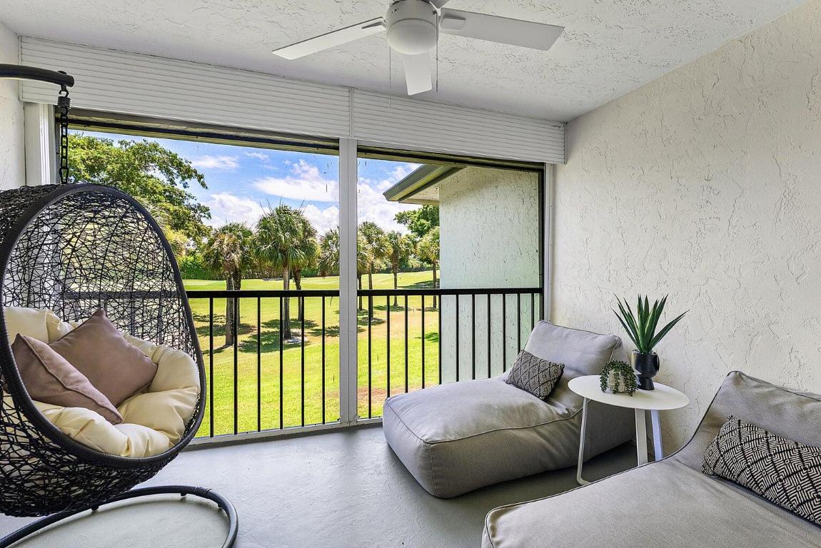 SOUTHPORT AT HUNTERS RUN CONDO - Residential