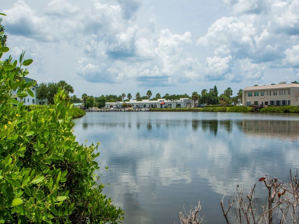 Vista Harbor - Residential