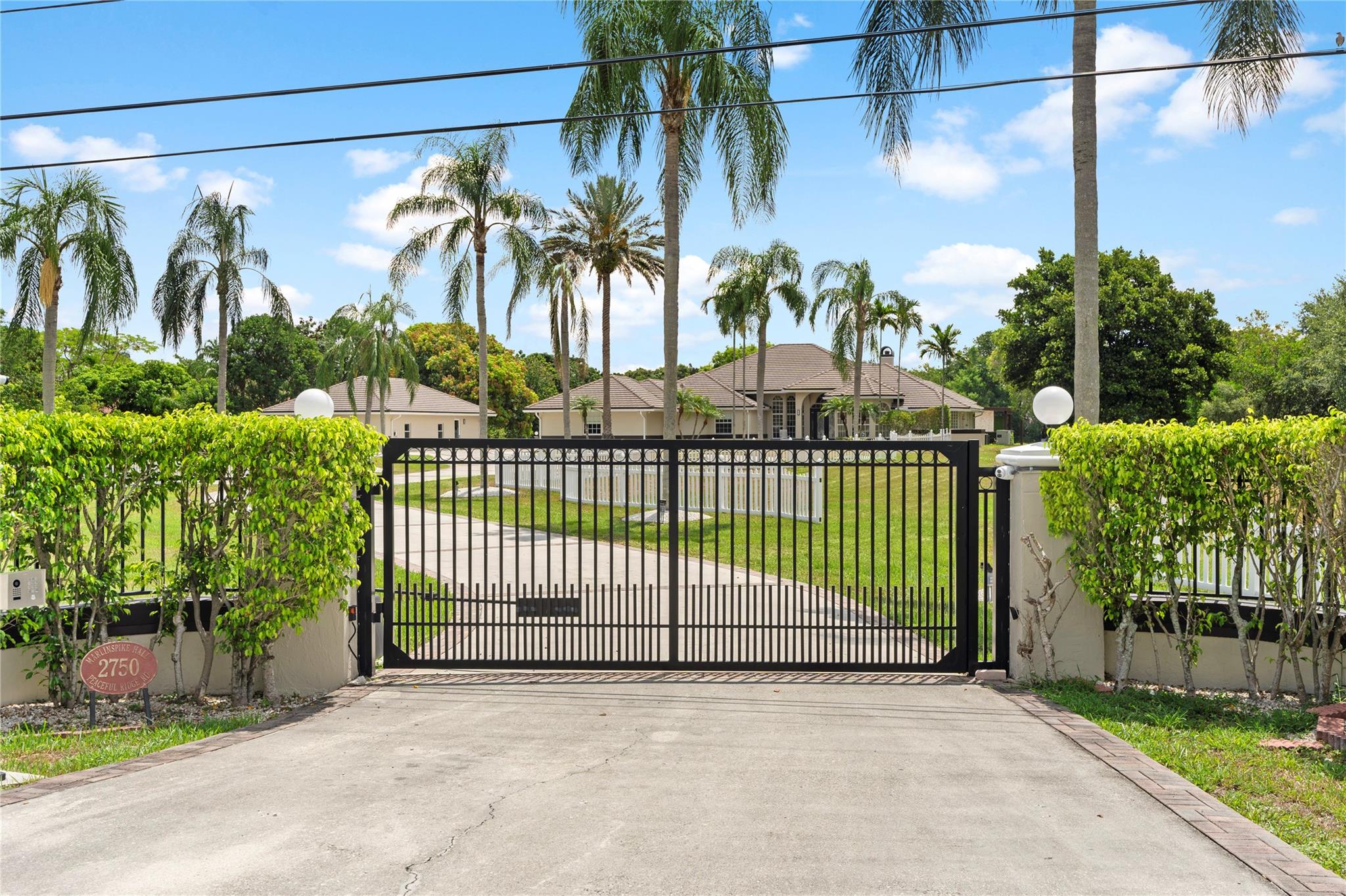 FLAMINGO GROVES - Residential