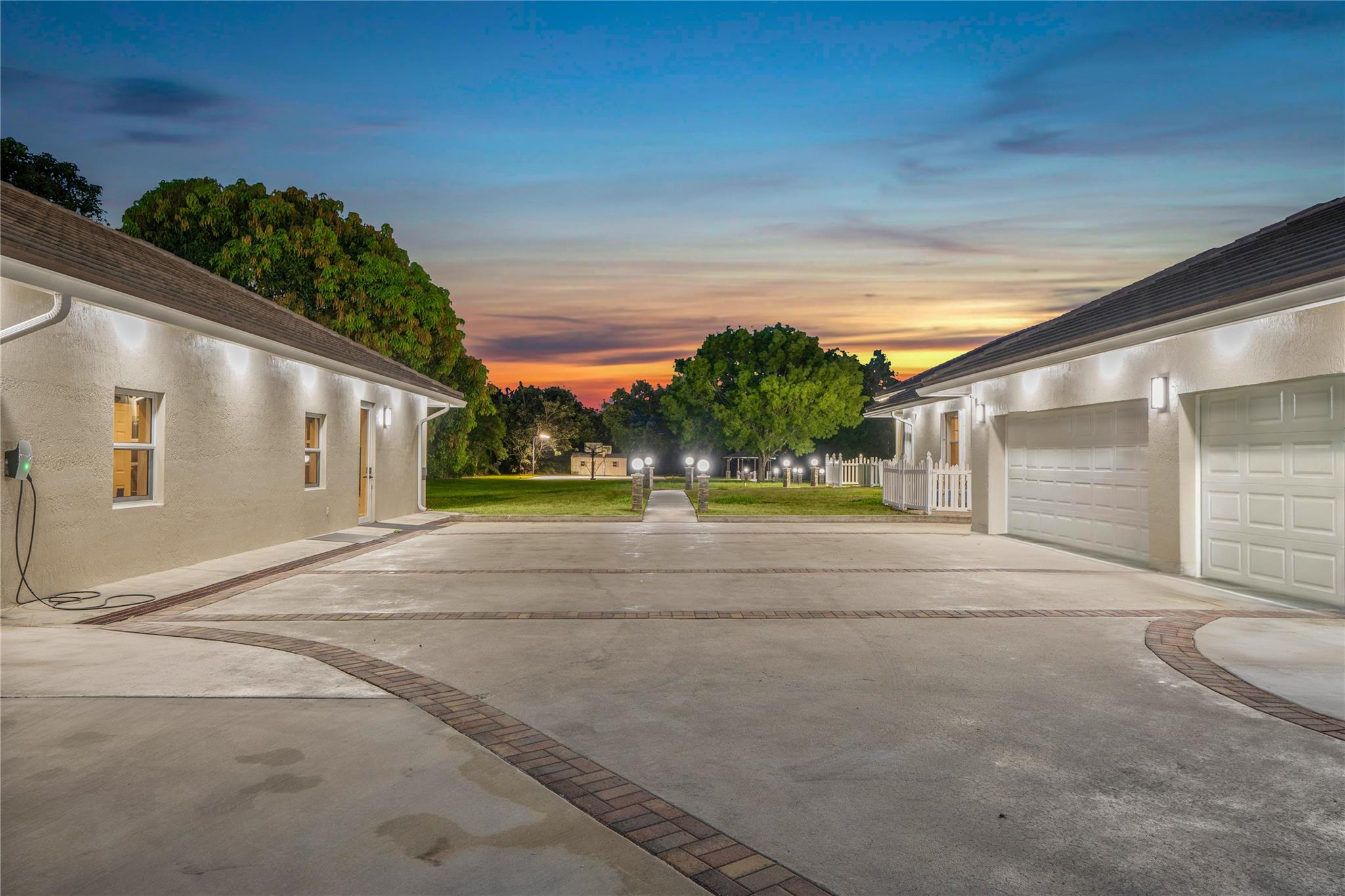 FLAMINGO GROVES - Residential