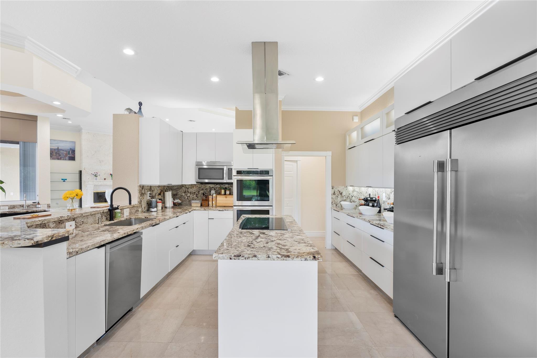 FLAMINGO GROVES - Residential