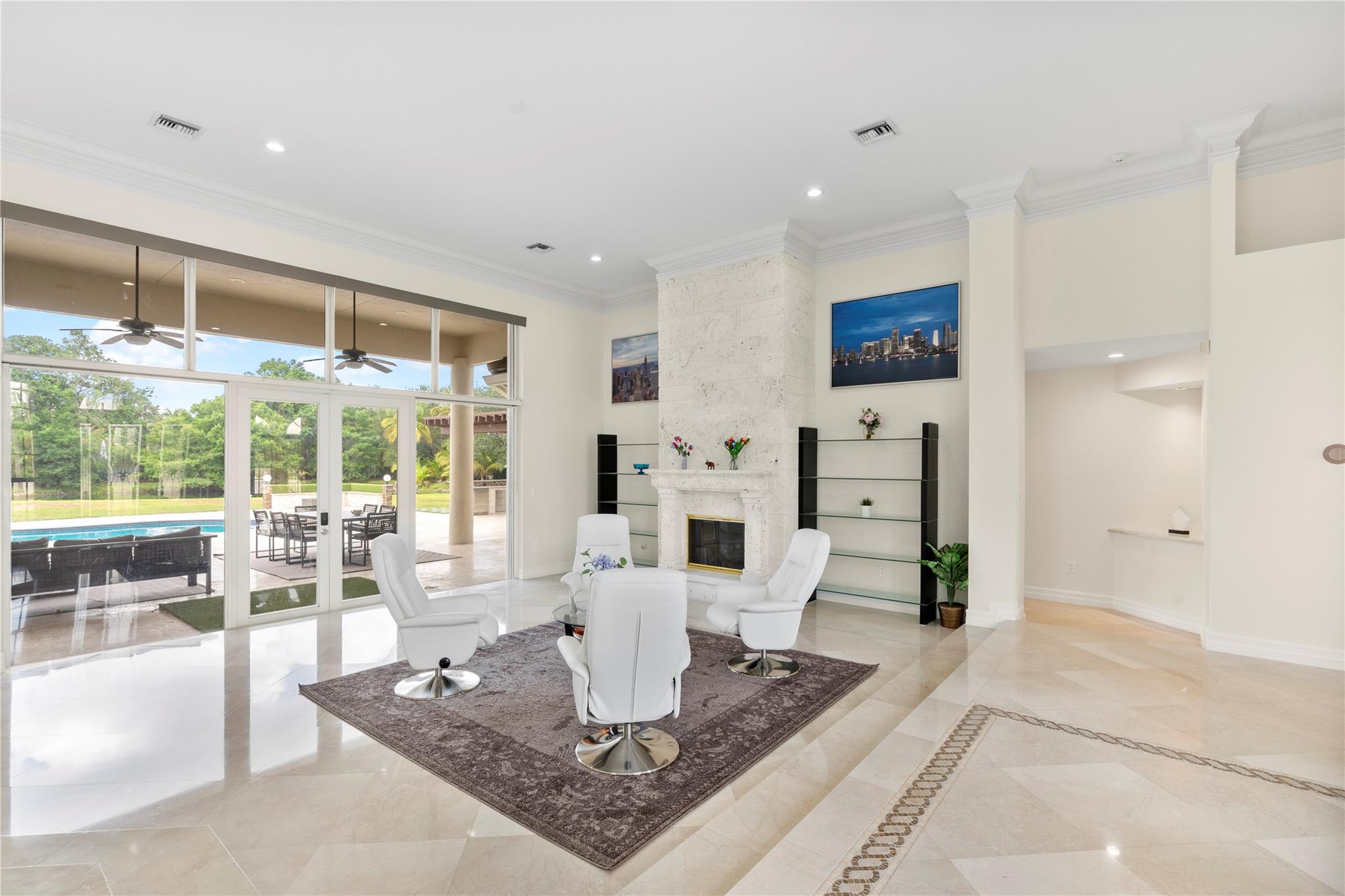 FLAMINGO GROVES - Residential