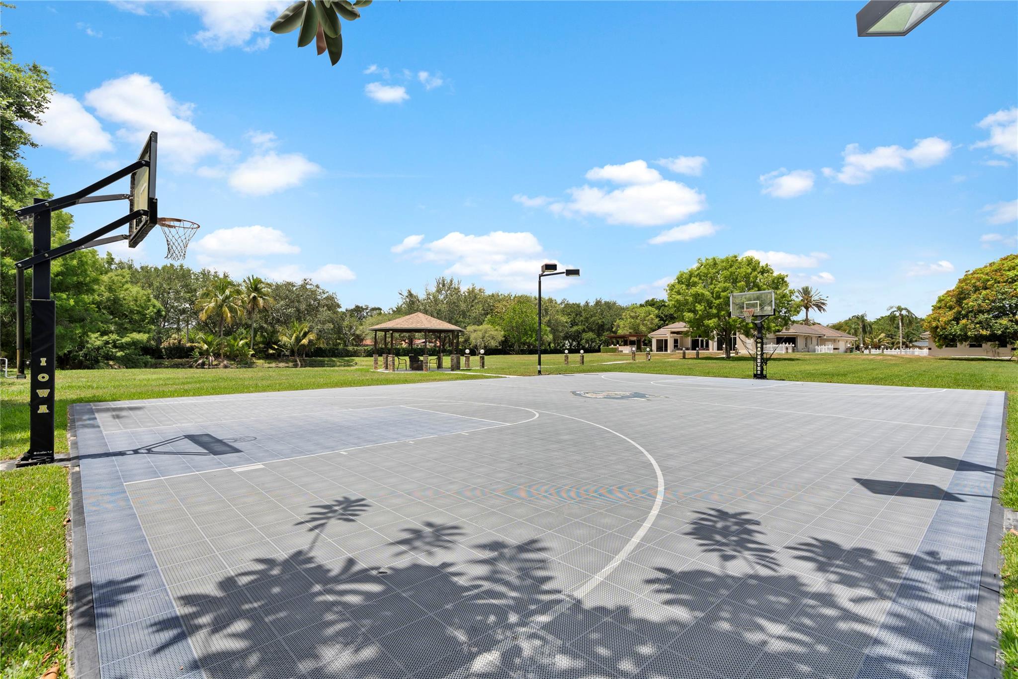 FLAMINGO GROVES - Residential