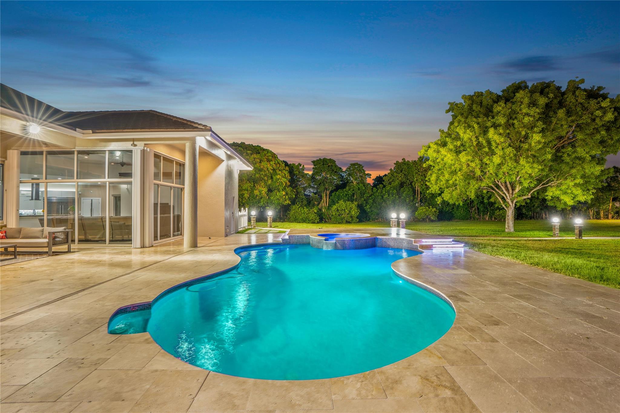 FLAMINGO GROVES - Residential