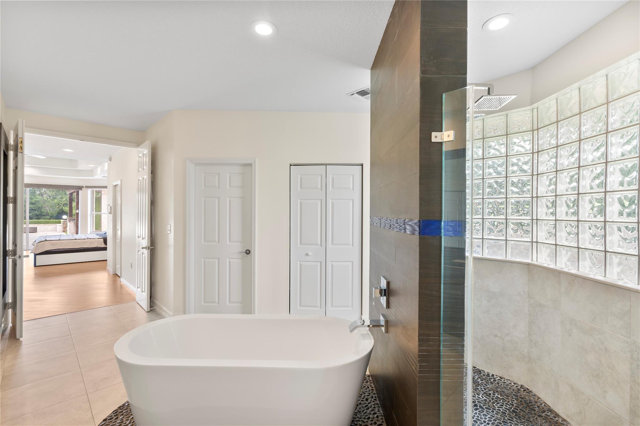 FLAMINGO GROVES - Residential