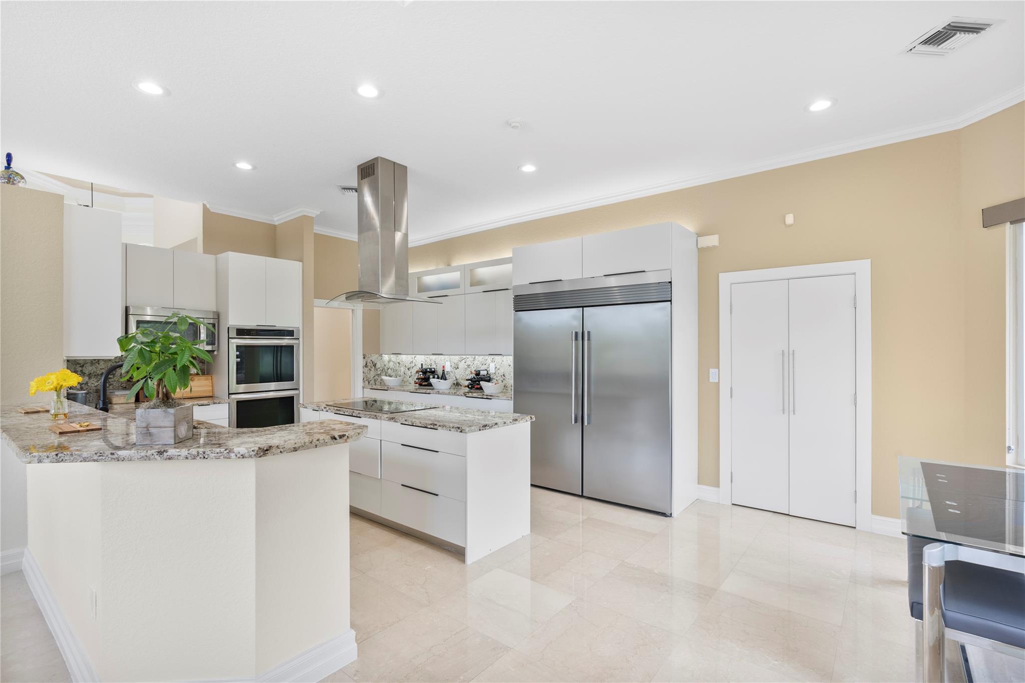 FLAMINGO GROVES - Residential