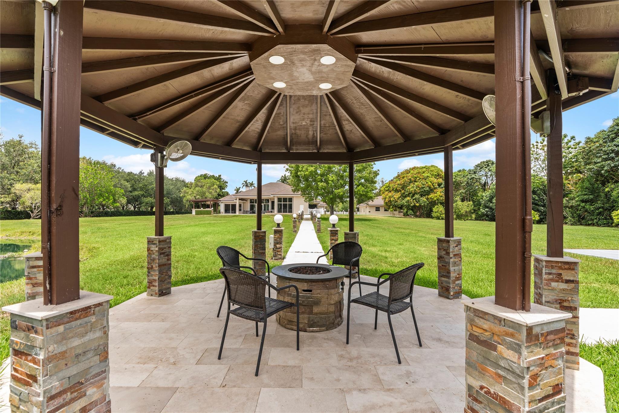 FLAMINGO GROVES - Residential