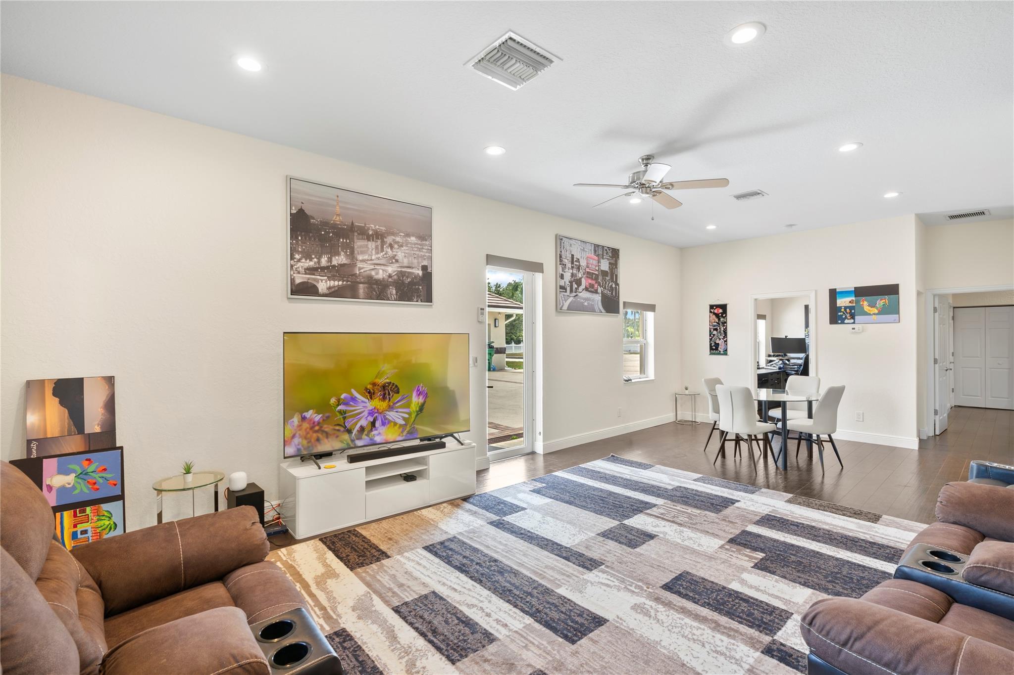 FLAMINGO GROVES - Residential