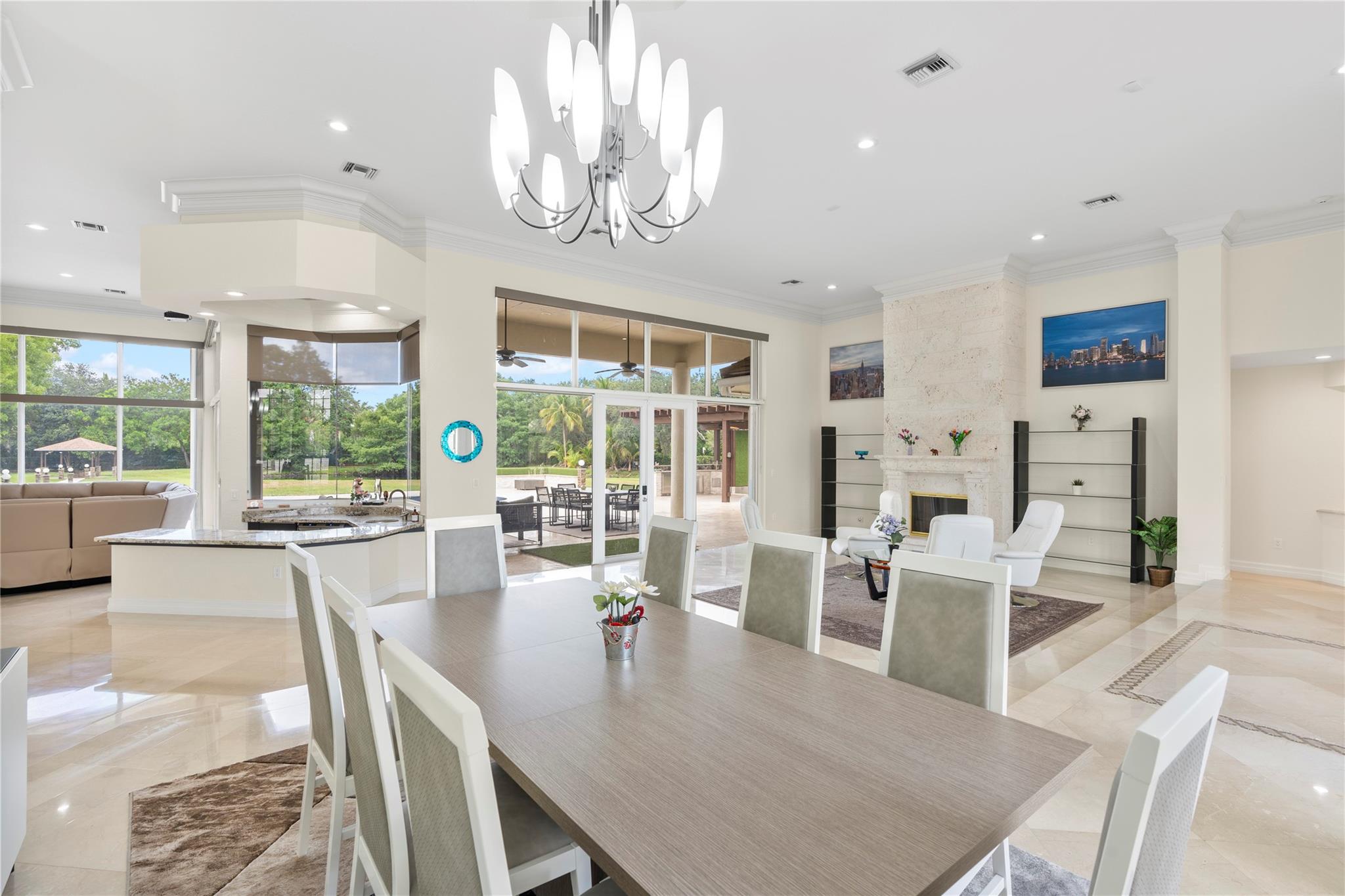 FLAMINGO GROVES - Residential