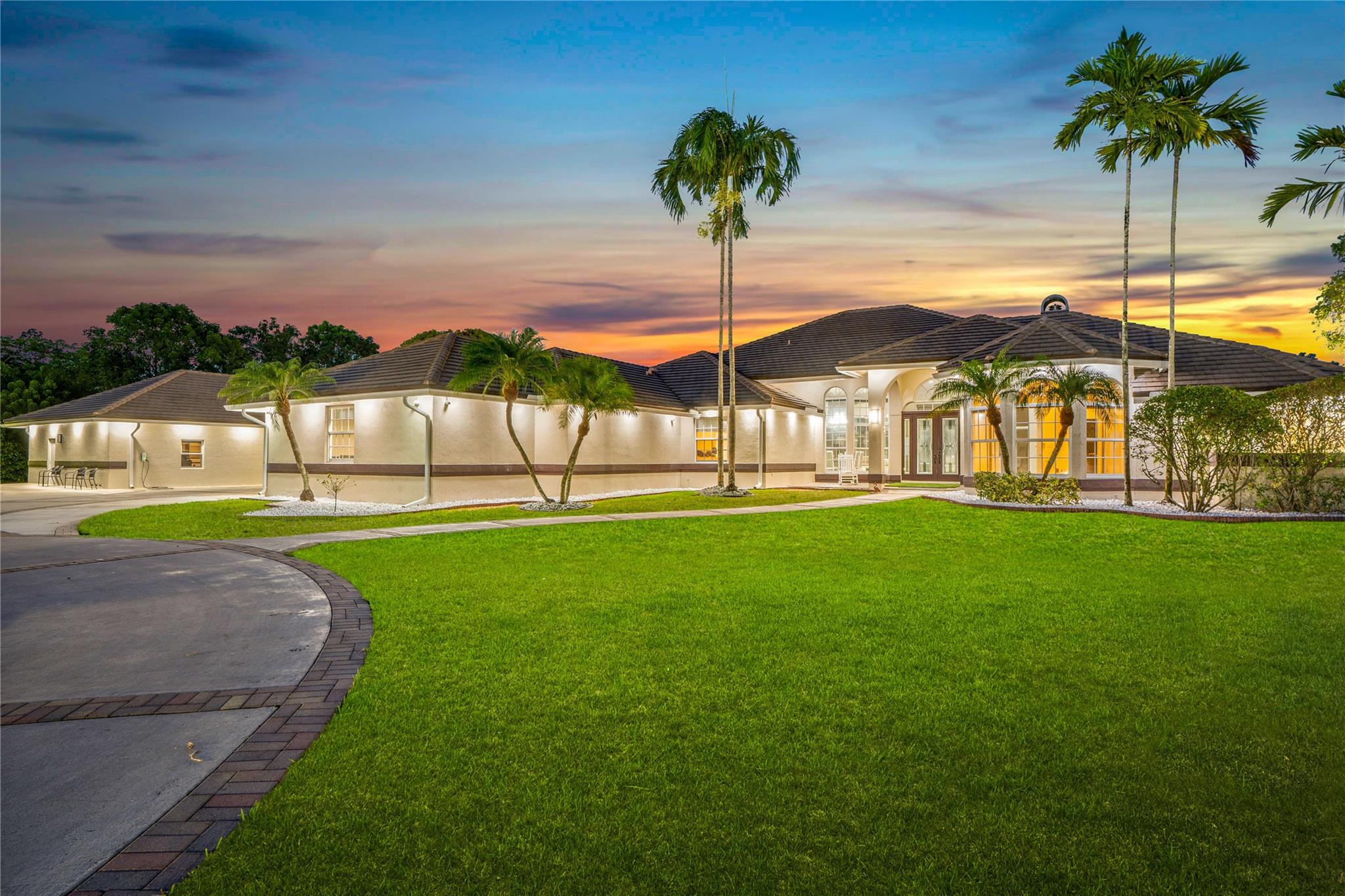 FLAMINGO GROVES - Residential